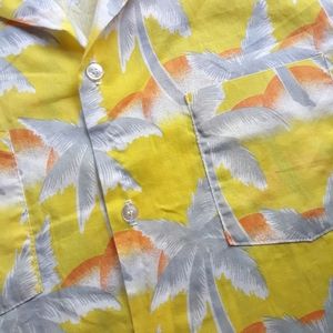 70s Tropicana Hawaiian Button-Up Shirt Yellow Vacation Summer Beach